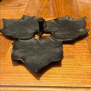 Black  Maple Leaf-Shaped Decorative Tray